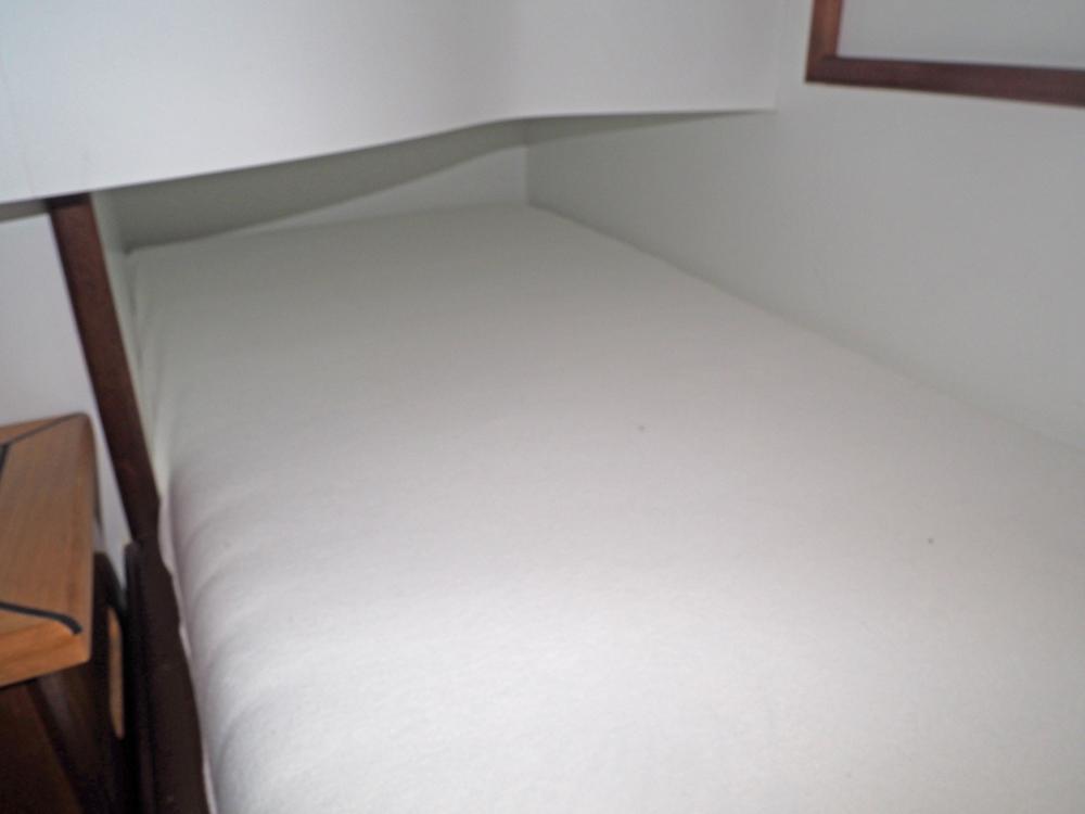 Aft cabin, Accommodation